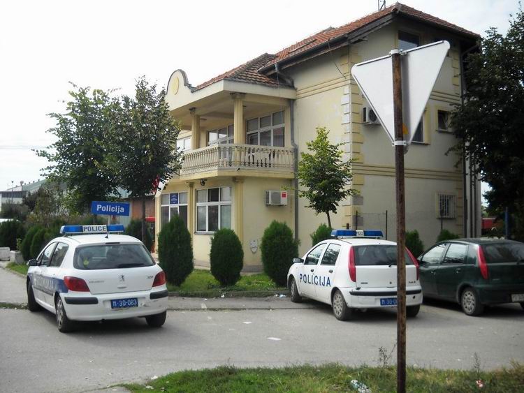 УХАПШЕН ЗБОГ ТЕШКЕ КРАЂЕ: Провалио у кућу и украо ТВ и „хилти“